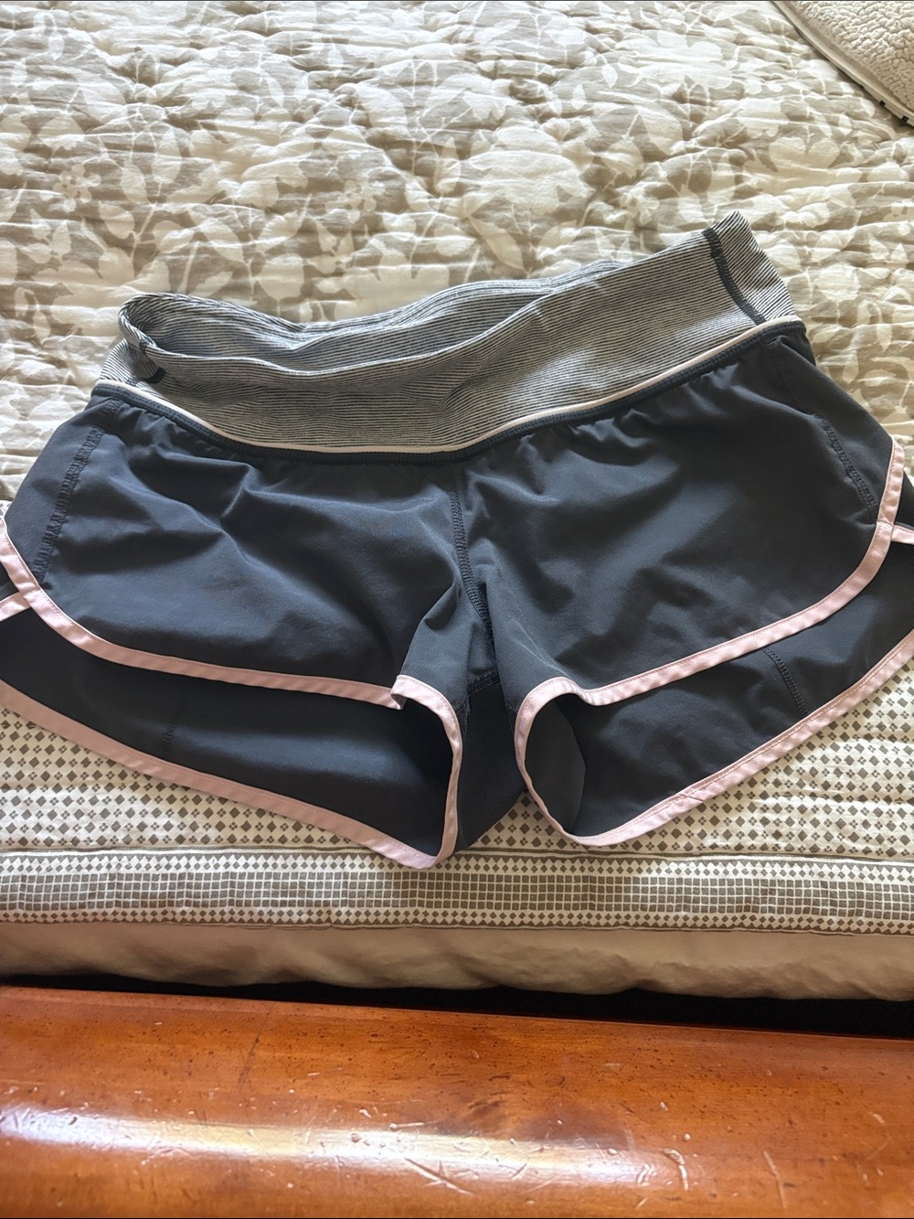 lululemon athletica Speed up Gray Workout Shorts with Light Pink Accents